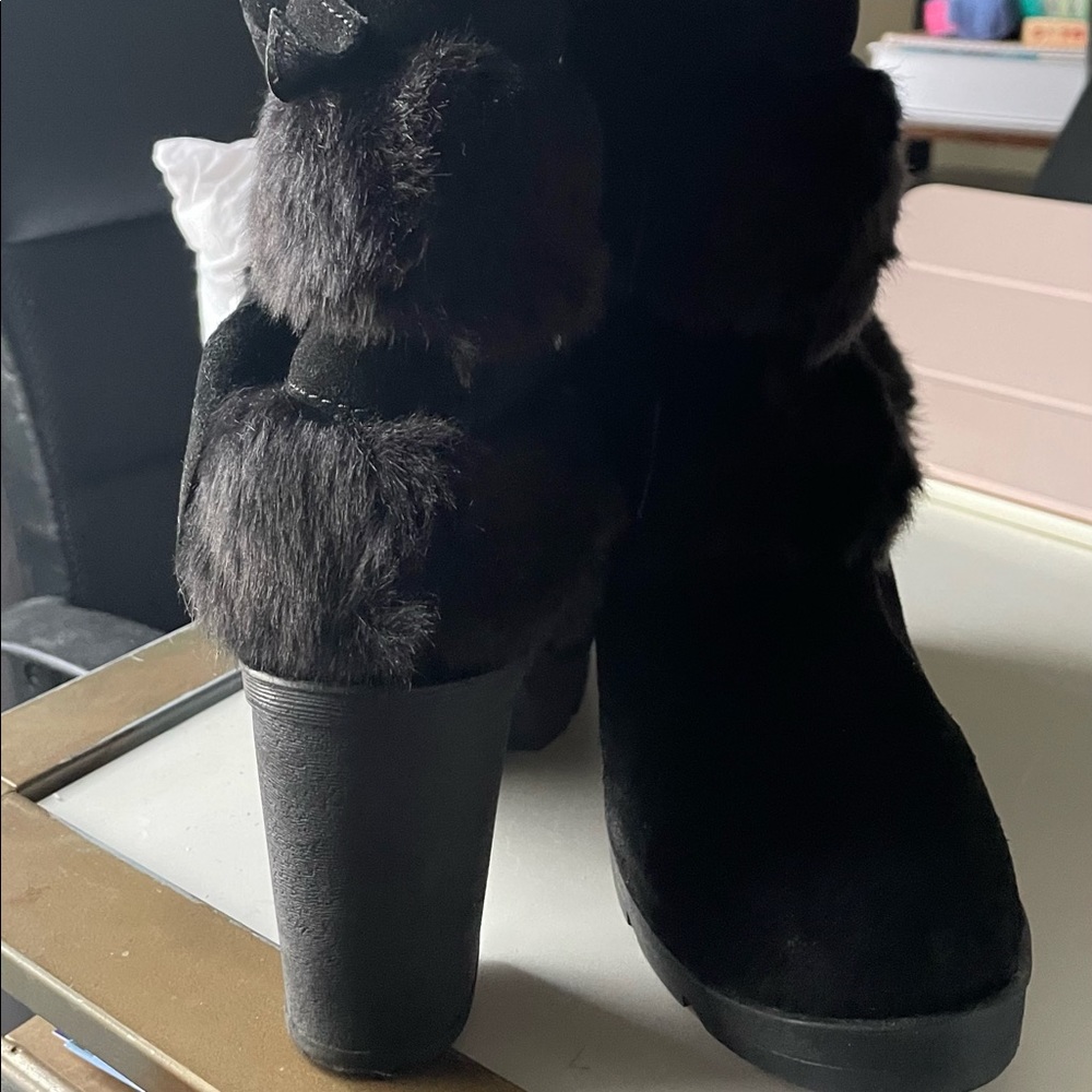 Bridget Bearpaw black winter boots